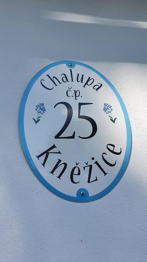 Knezice 25, Chalupa V Krkonosich Врхлабі Екстер'єр фото